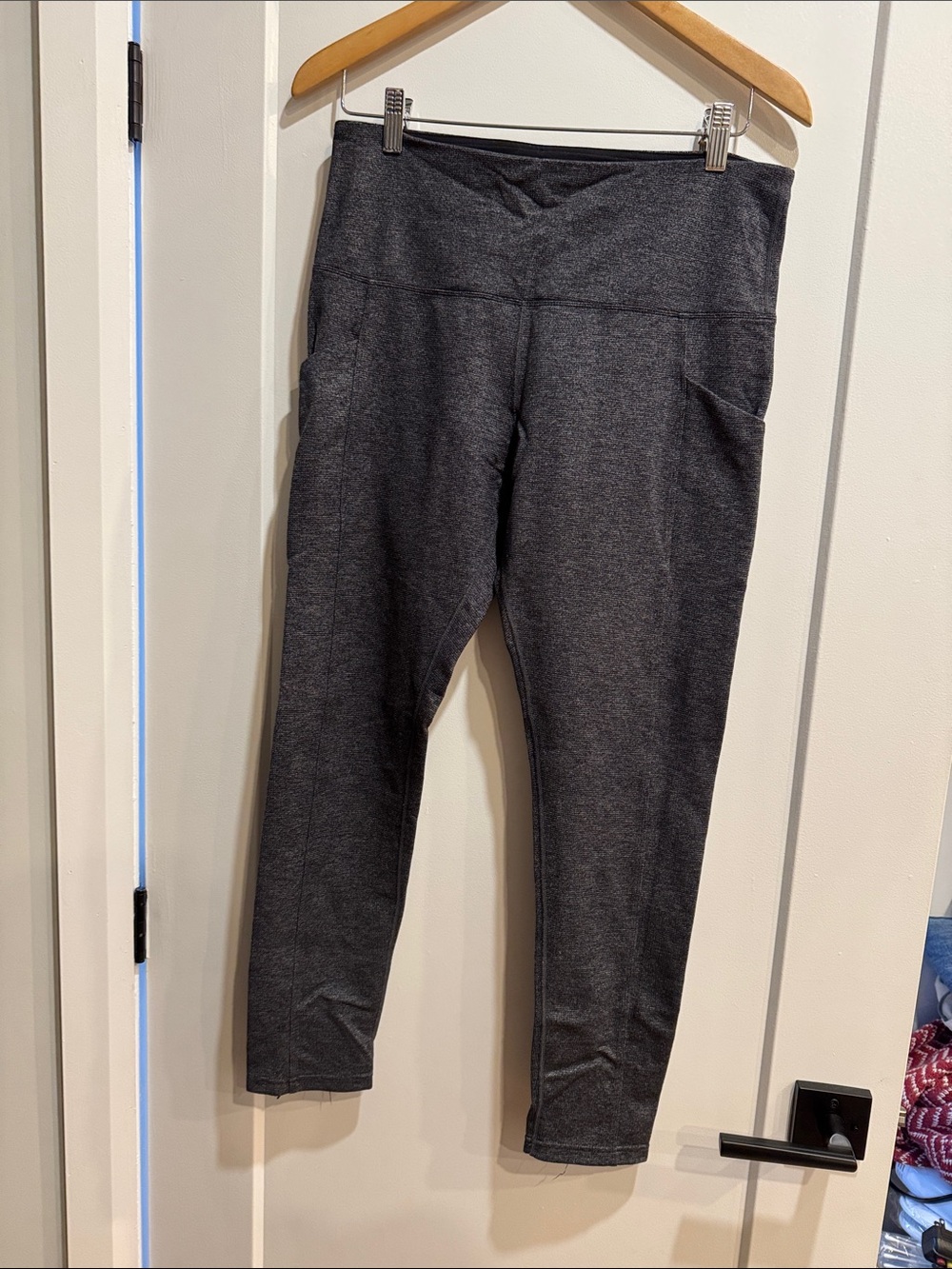 Tuff Athletics Dark Gray Active Leggings with Side Pockets